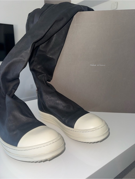 Rick Owens Shoes - RICK OWENS
Black Stocking Sneaker Boots